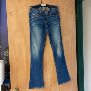 Hollister size 9R (29”w) bootcut jeans